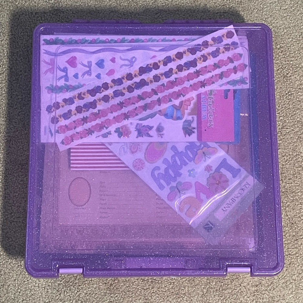 Assorted paper crafting items